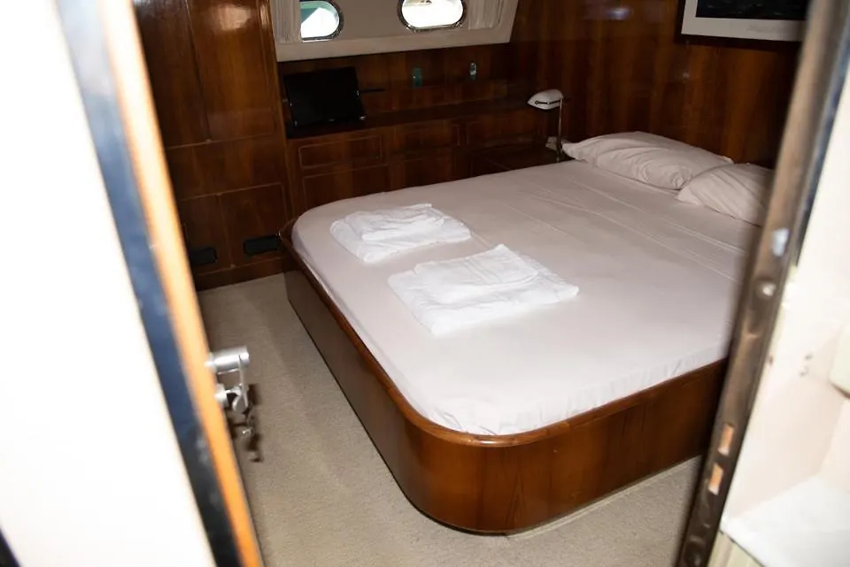 Botel Riviera Boat Resort La Spezia